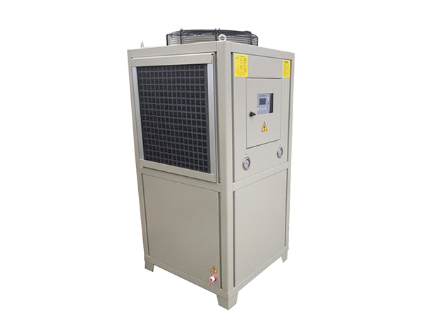 如何選擇油冷機設備的冷媒